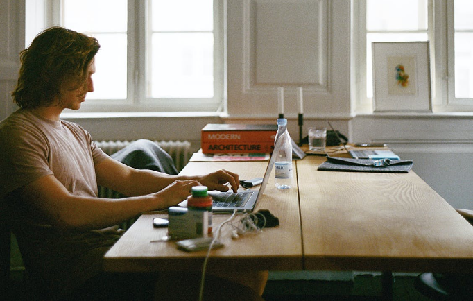 Utilize Digital Workplace Technology